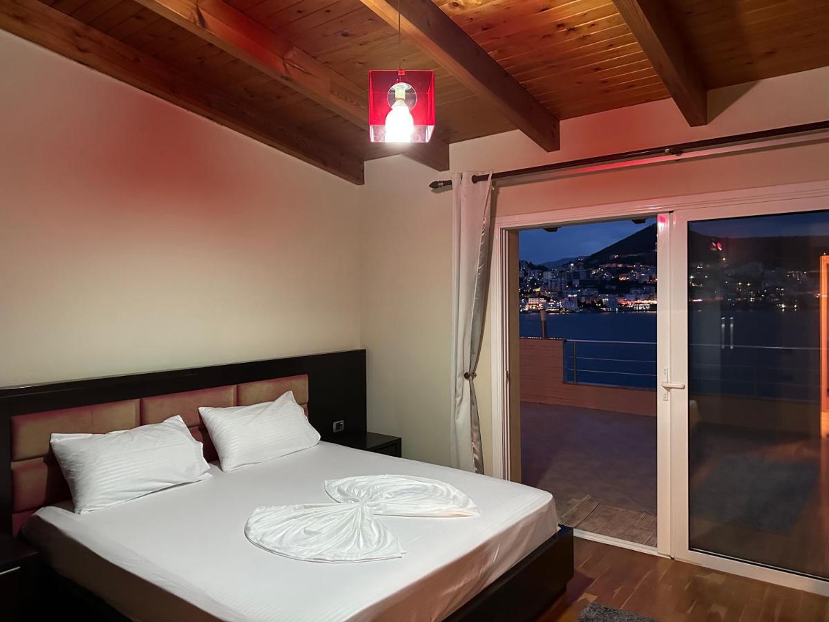 Penthouse Sea View Apartment Саранде Екстериор снимка